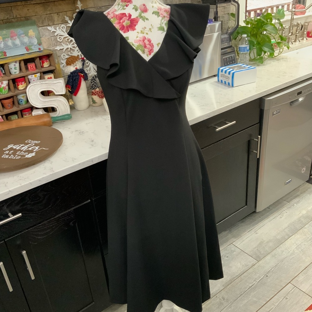 Calvin Klein Elegant Black Fit & Flare Dress Ruffle Neck Size 4 Quiet Luxury New